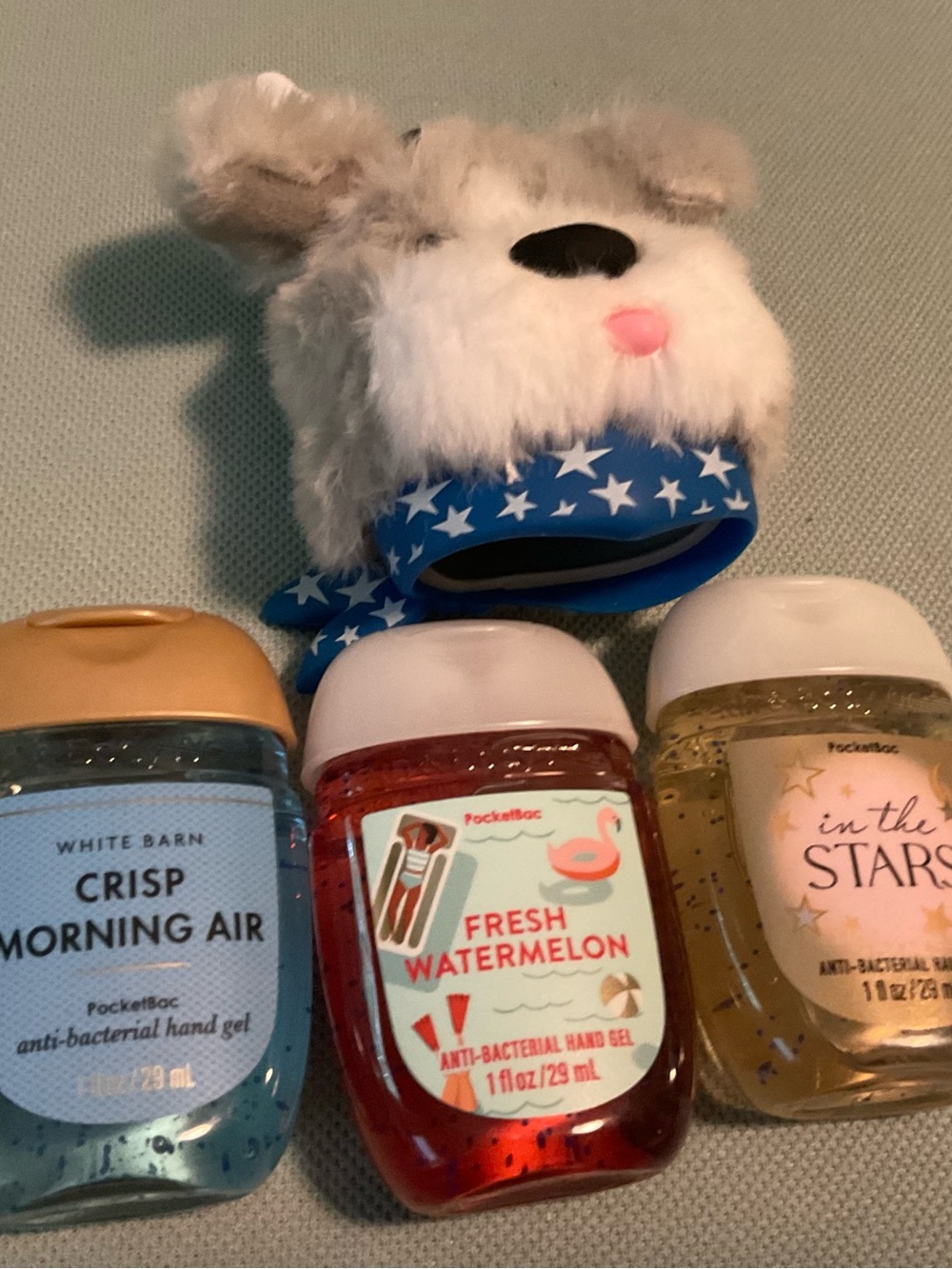 Bath and Bodywork’s Dog Pocketbac Holder with 3 Antibacterial Hand Gels New